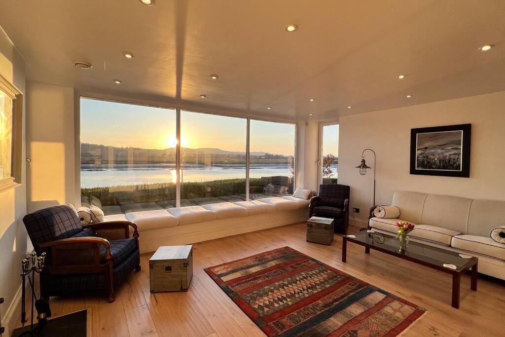 Shorepark - Waterfront Cottage With Stunning Views Dumfries Exteriör bild