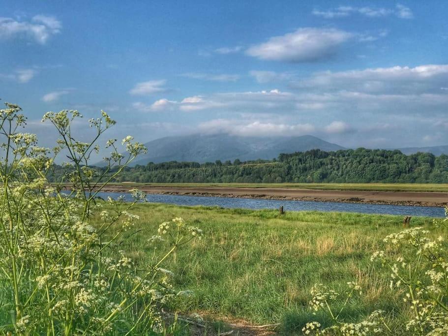 Shorepark - Waterfront Cottage With Stunning Views Dumfries Exteriör bild