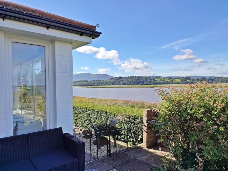 Shorepark - Waterfront Cottage With Stunning Views Dumfries Exteriör bild