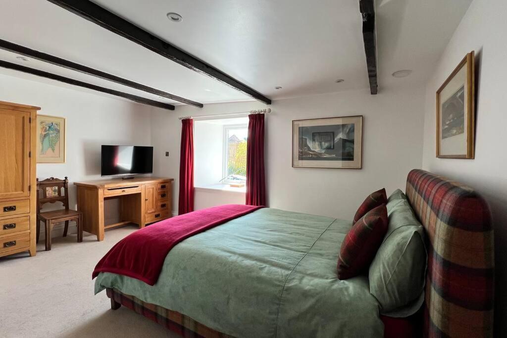 Shorepark - Waterfront Cottage With Stunning Views Dumfries Exteriör bild